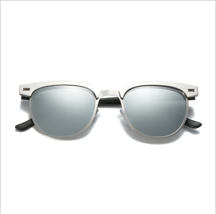 Lunettes de conduite polarisées pour femmes serties de diamants – Image 8