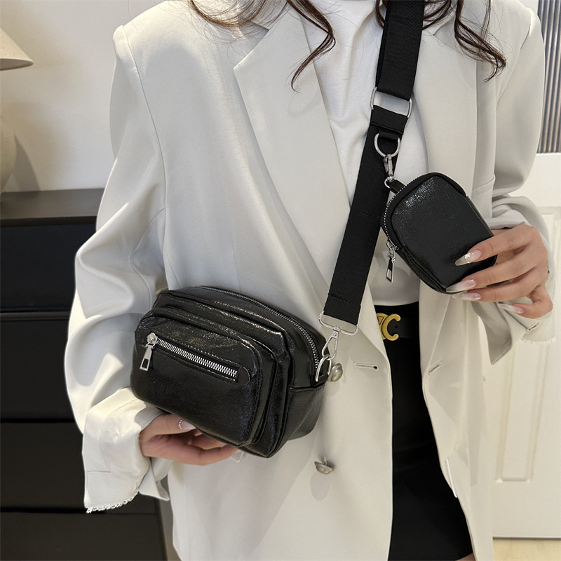 Petit sac à bandoulière carré simple et décontracté, style occidental, larges bretelles